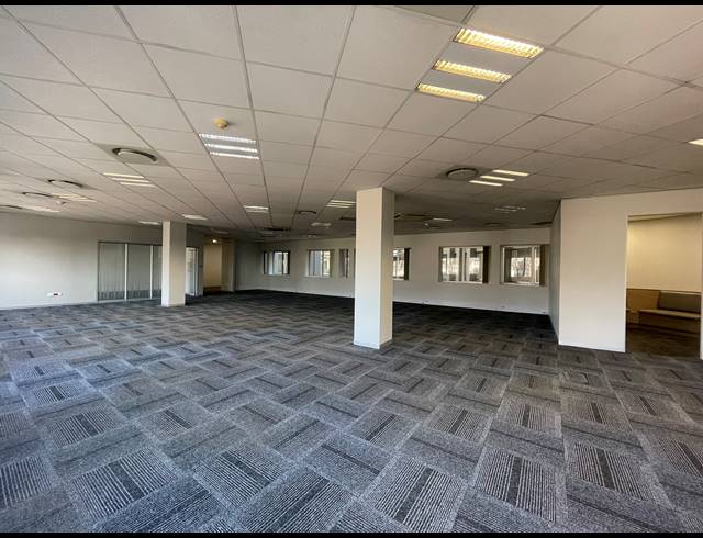 294M² OFFICE TO LET IN SANDTON CENTRAL